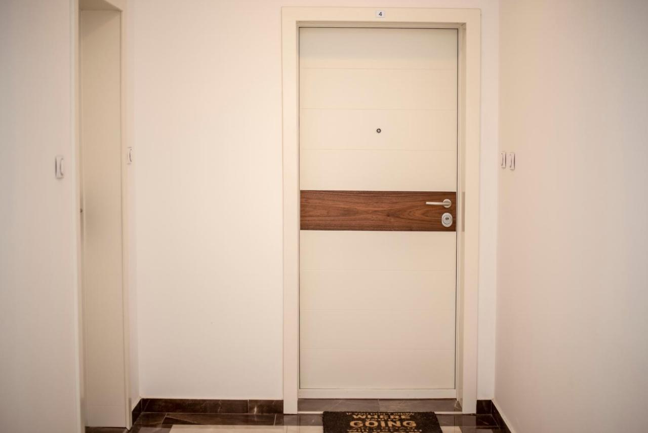 Apartment Aloha トレビニエ エクステリア 写真